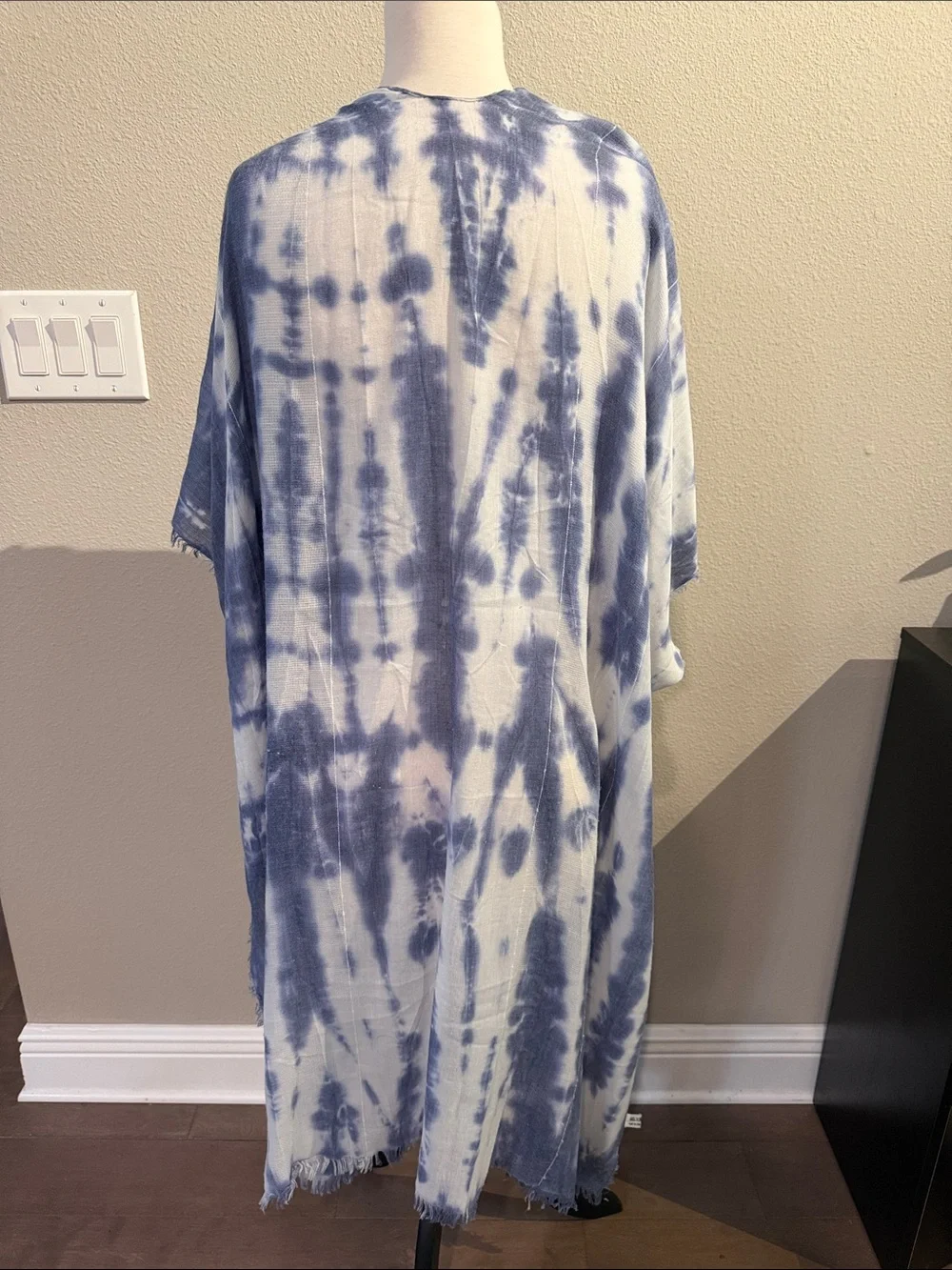 Blue Tie-Dye Shawl Wrap - Unbranded
